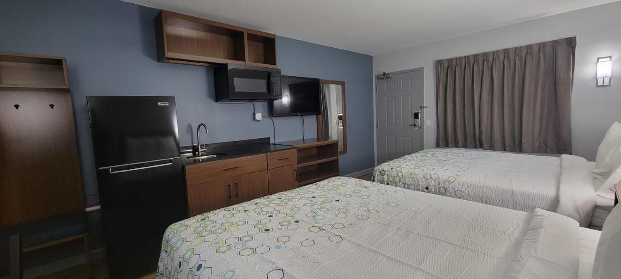 Hometowne Studios By Red Roof Egg Harbor-Atlantic City Airport Egg Harbor Township Exterior foto